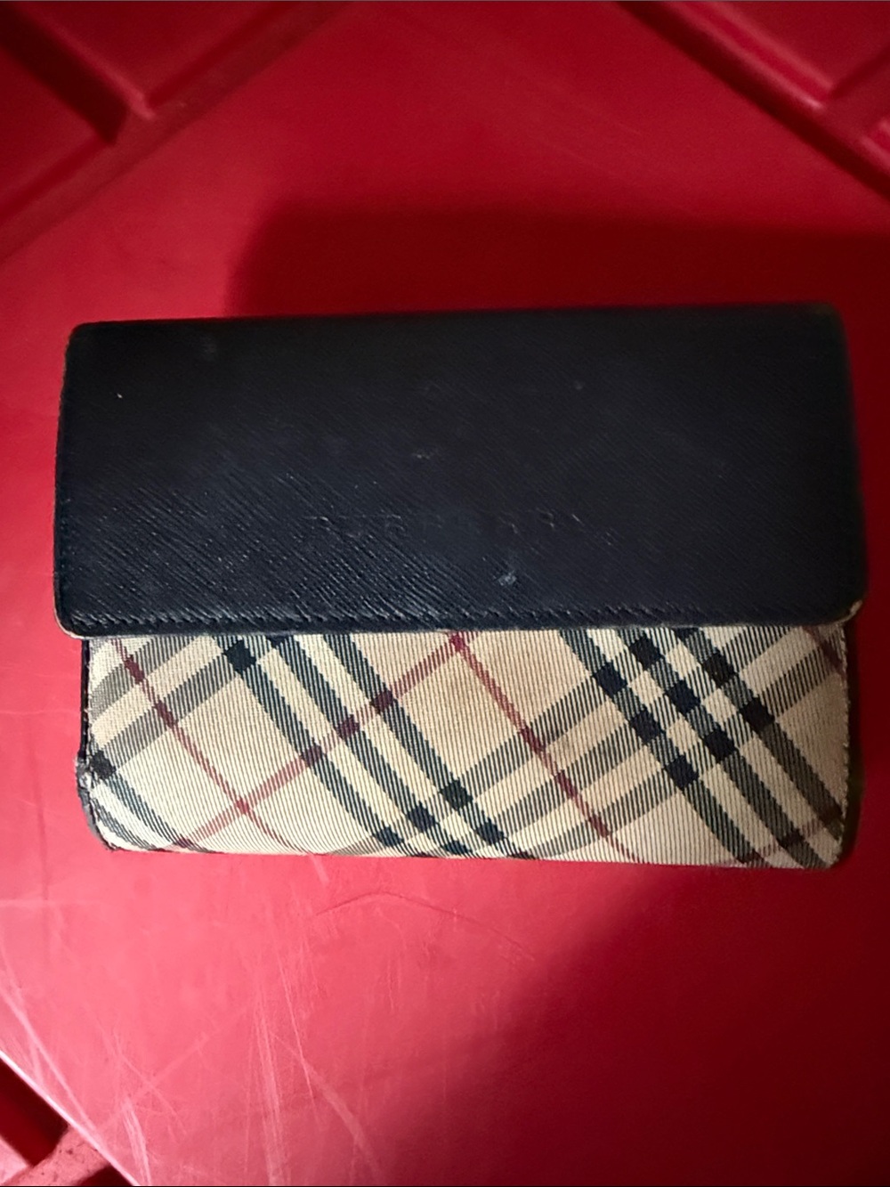 Burberry Black Leather Flap Beige Plaid Women's Wallet
